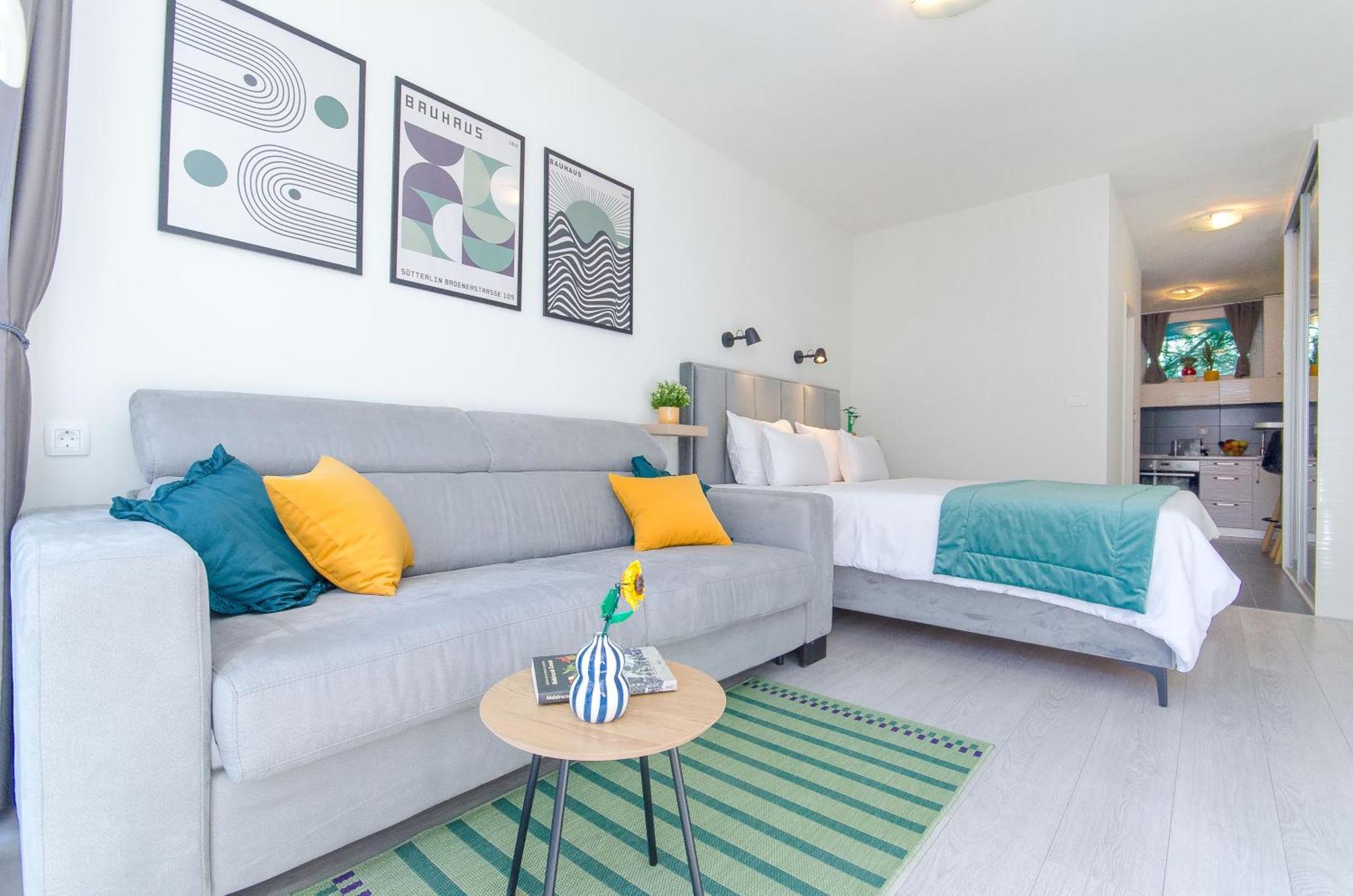 Side By Side Apartments Split Exterior foto