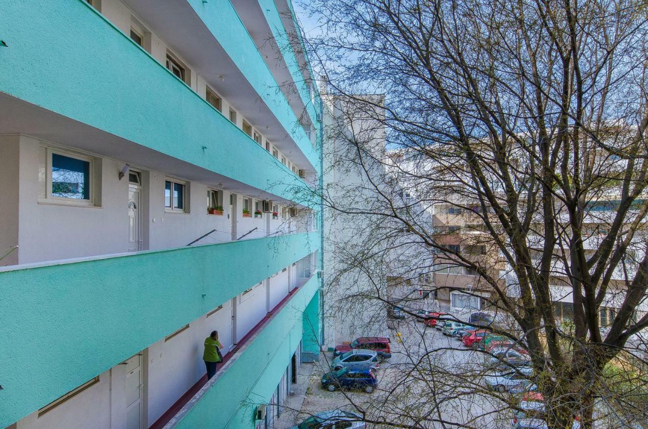 Side By Side Apartments Split Exterior foto